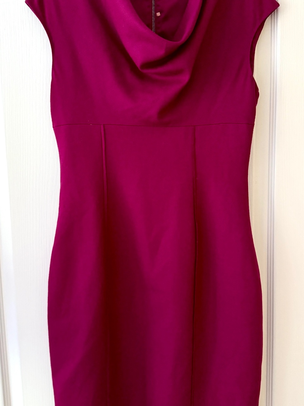 ELIE TAHARI Sleeveless Cowl Neck Sheath Dress in Berry
